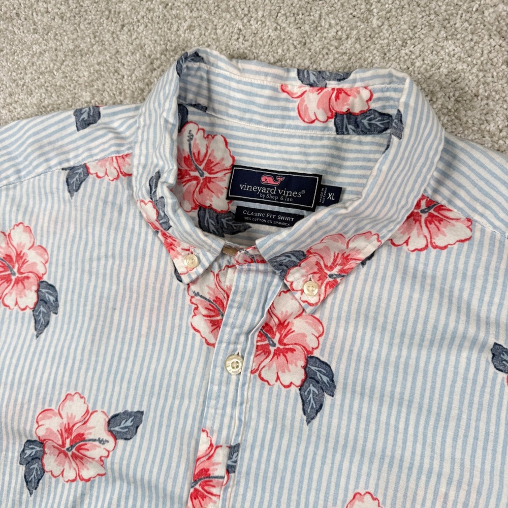 Vineyard Vines Button Down Mens XL Blue Striped Floral Hibiscus Shirt‎